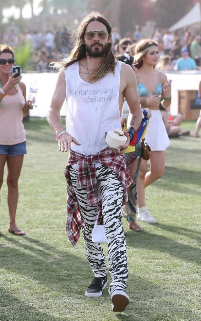 Style-Watch-Celebrities-At-2014-Coachella-Music-Festival-DerriusPierreCom-2